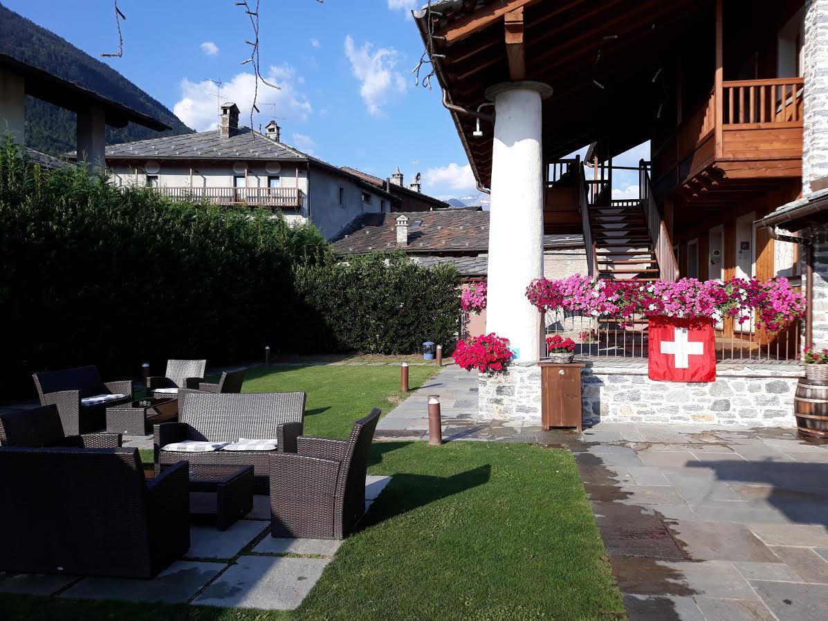 Les Plaisirs D'Antan Hotel Jovencan Exterior photo